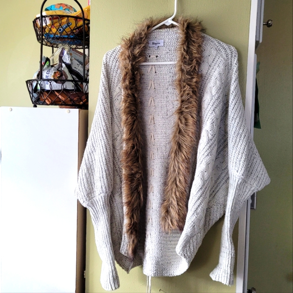 Fur trimmed Sweater